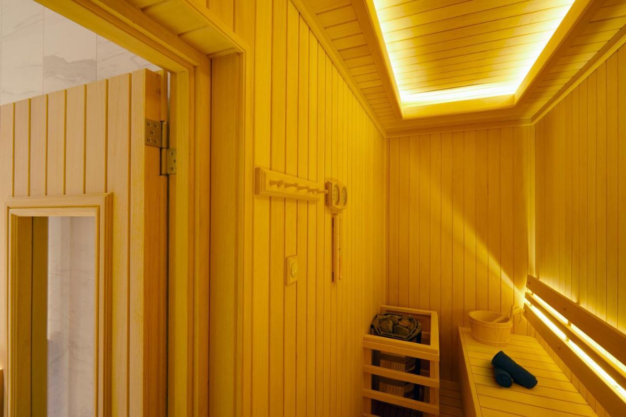 Somerset Rama 9 Bangkok Dış mekan fotoğraf A modern Finnish sauna